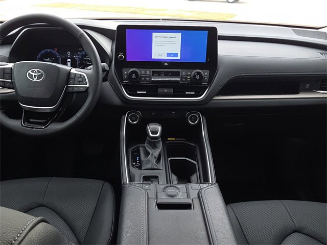Used 2025 Toyota Grand Highlander AWD image 11