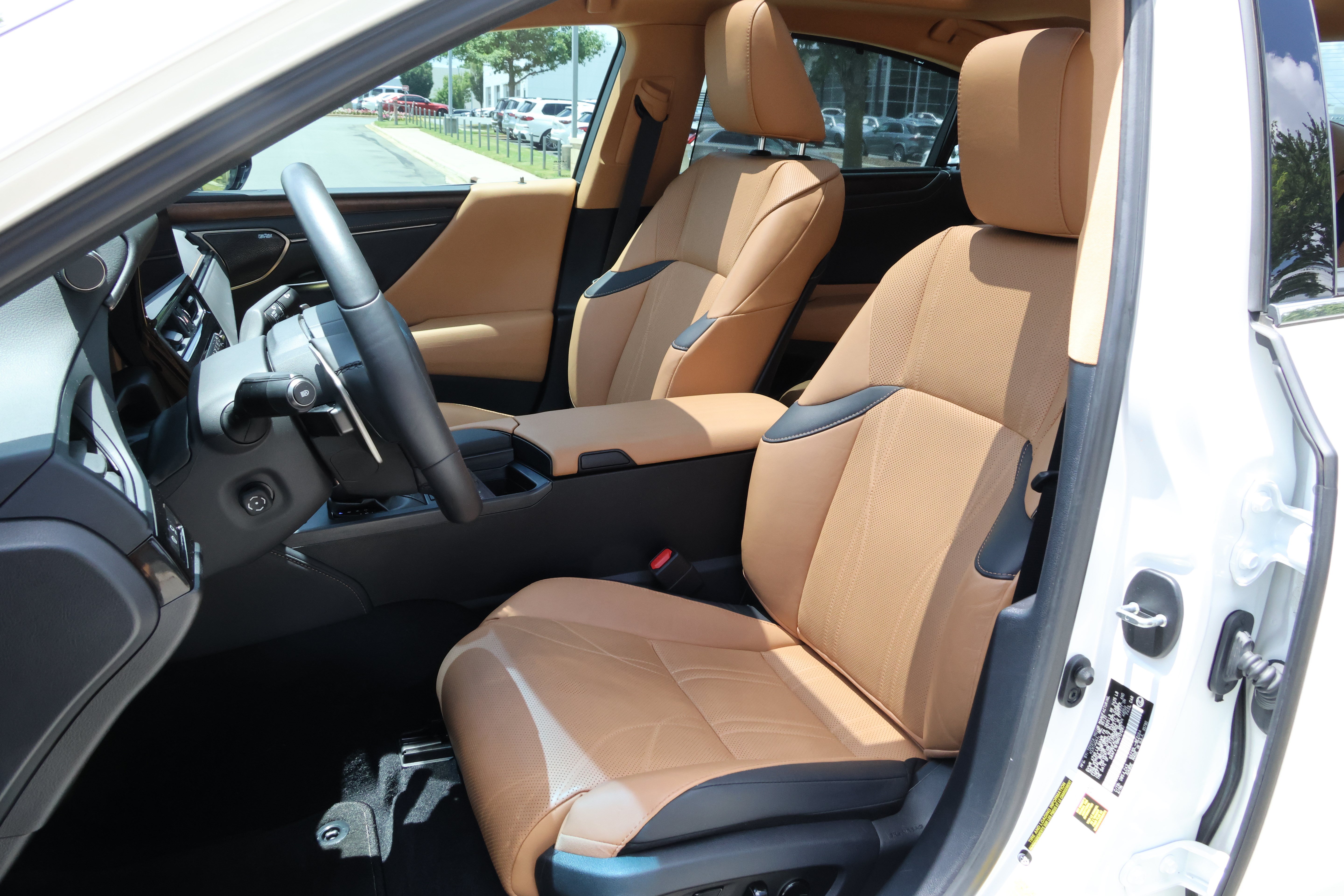 Used 2022 Lexus ES 350 Ultra Luxury w/ Accessory Package 2 FWD image 34