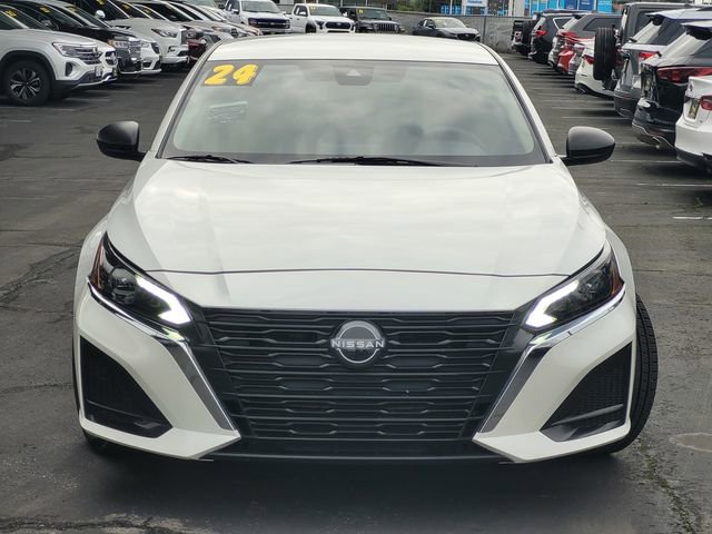 Used 2024 Nissan Altima 2.5 SV image 2