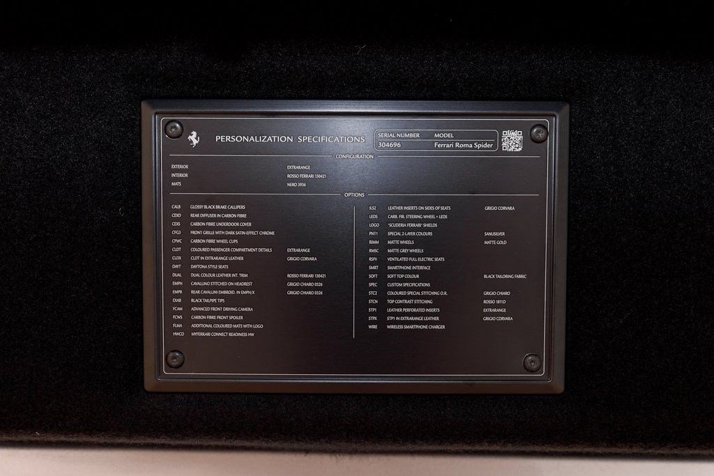 Used 2024 Ferrari Roma Spider RWD image 39