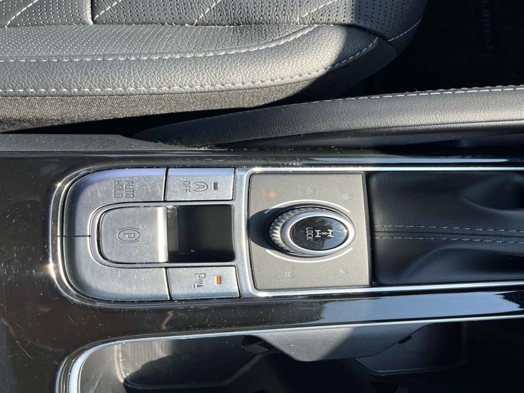 Used 2024 Kia Telluride EX X-Line image 28