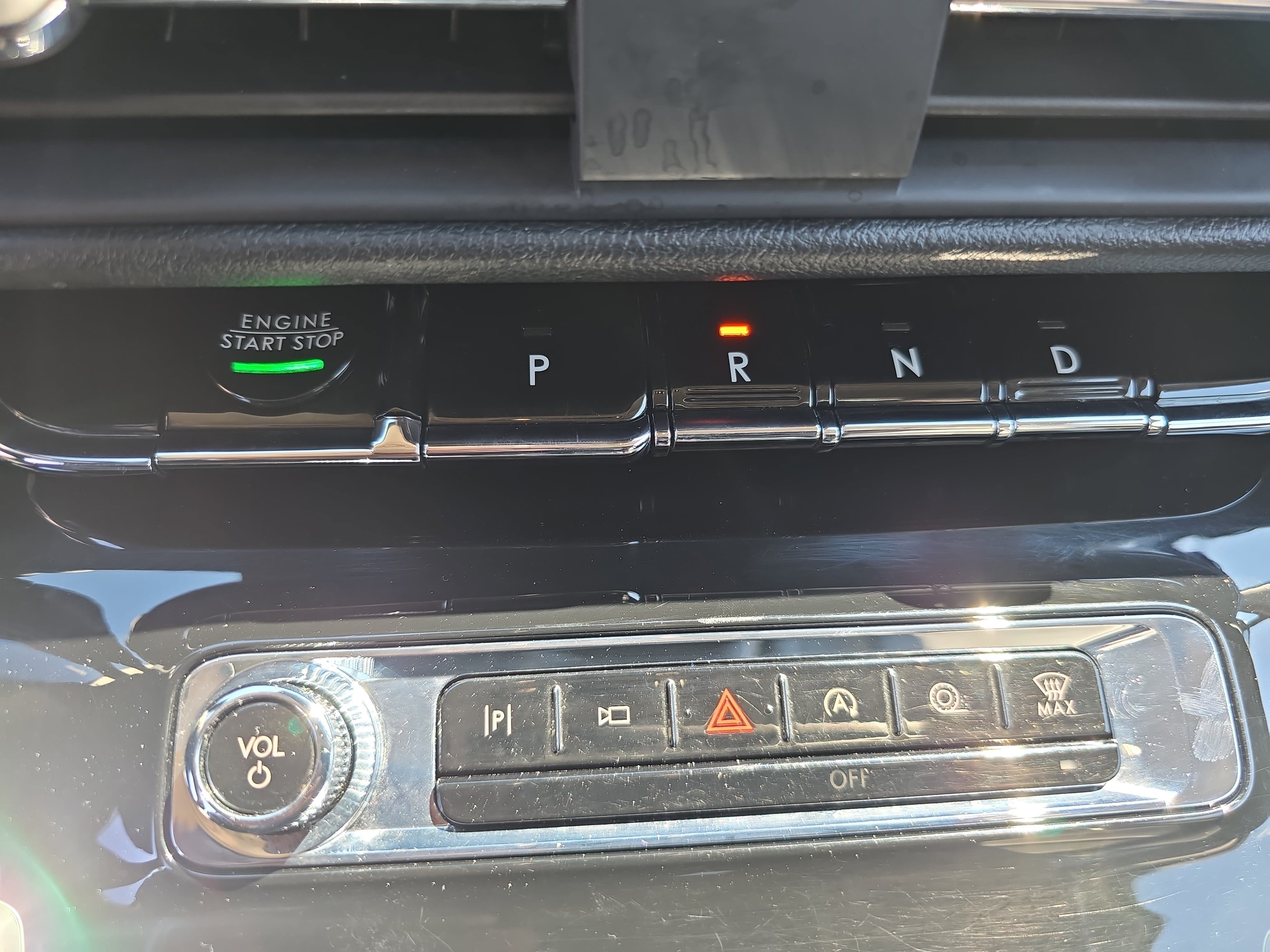 Certified 2024 Lincoln Corsair AWD image 24
