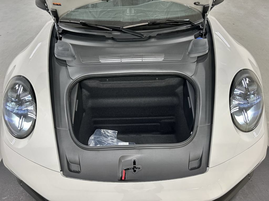 Certified 2026 Porsche 911 Carrera GTS RWD image 22