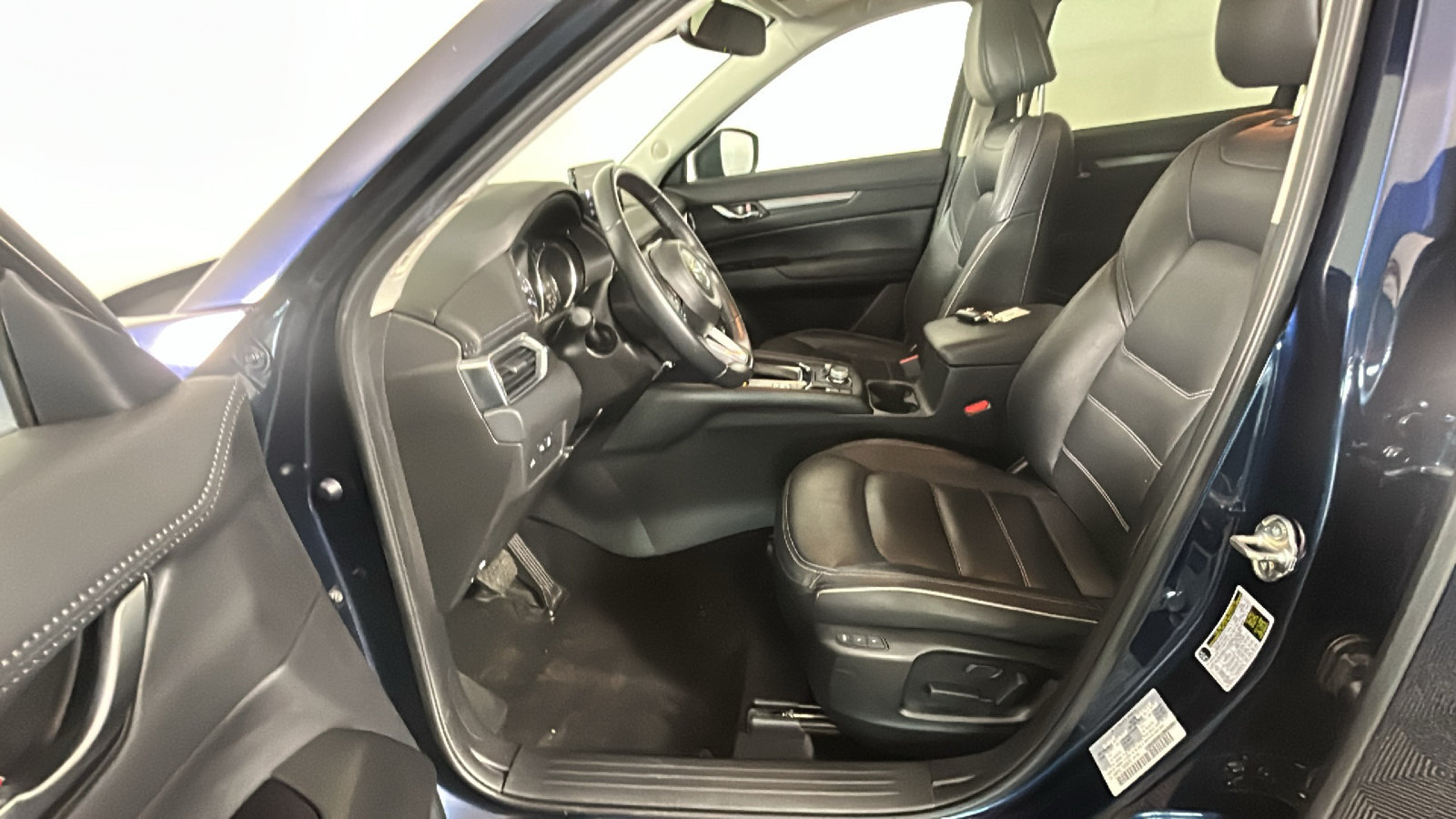 Used 2025 MAZDA CX-5 AWD 2.5 S w/ Preferred Package image 13