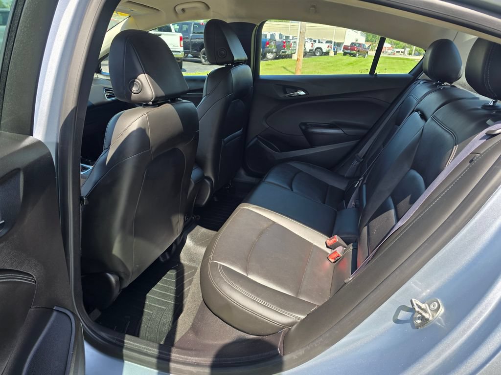 Used 2017 Chevrolet Cruze Premier FWD image 10