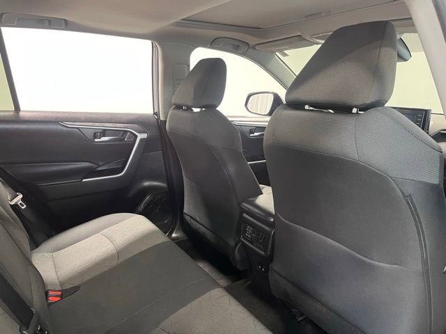 Used 2020 Toyota RAV4 XLE w/ Convenience Package image 14
