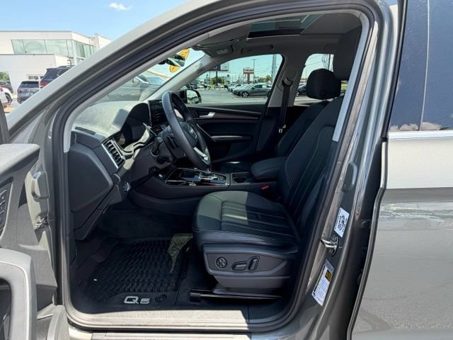 Used 2023 Audi Q5 2.0T Premium Plus w/ Premium Plus Package AWD/4WD image 18
