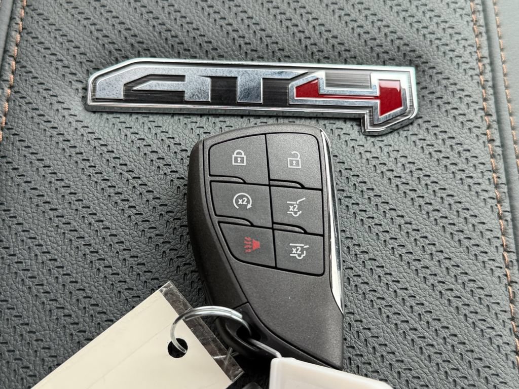 New 2026 GMC Yukon AT4 w/ AT4 Premium Package AWD/4WD image 44