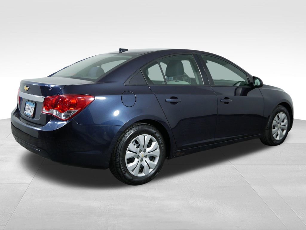 Used 2014 Chevrolet Cruze LS FWD image 10