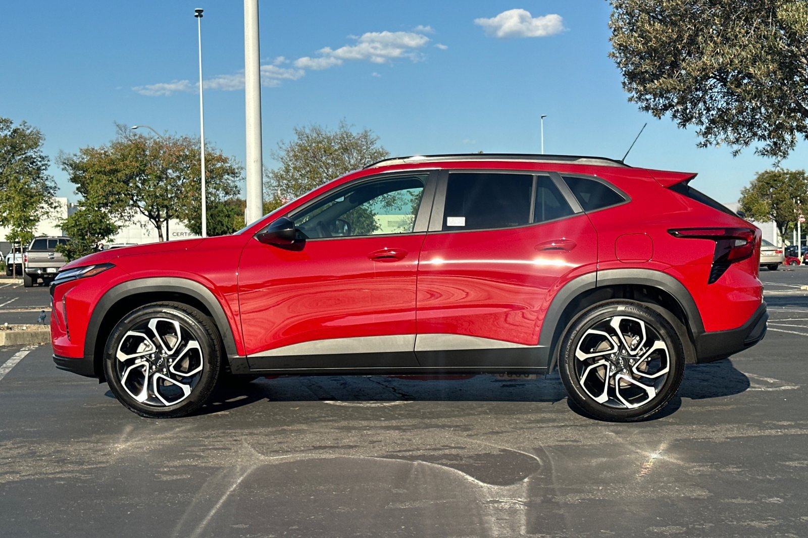 Used 2026 Chevrolet Trax RS w/ Driver Confidence Package FWD image 7