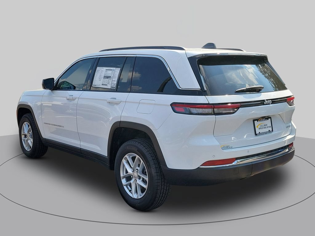 New 2026 Jeep Grand Cherokee Laredo RWD image 5