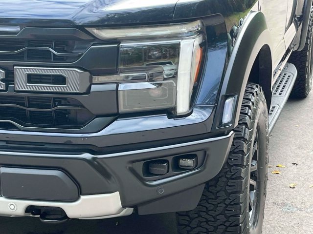 Used 2026 Ford F150 Raptor AWD/4WD image 9