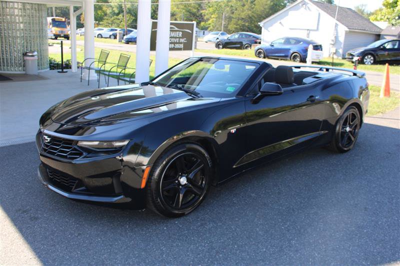 Used 2019 Chevrolet Camaro LT image 4