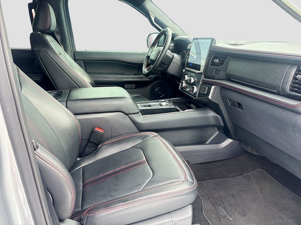 Used 2024 Ford Expedition Limited image 30