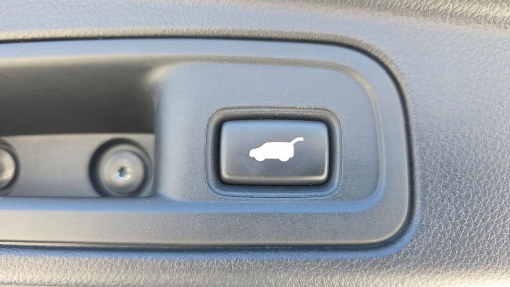 Used 2016 Honda Pilot Touring image 18