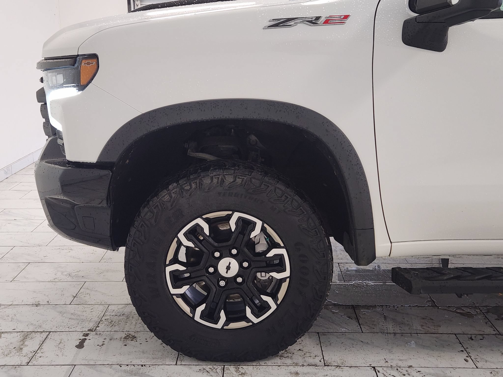 Used 2022 Chevrolet Silverado 1500 ZR2 w/ Technology Package AWD/4WD image 8