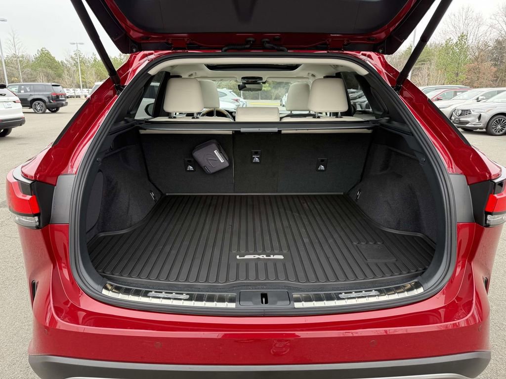 Used 2025 Lexus RX 450h Luxury image 29