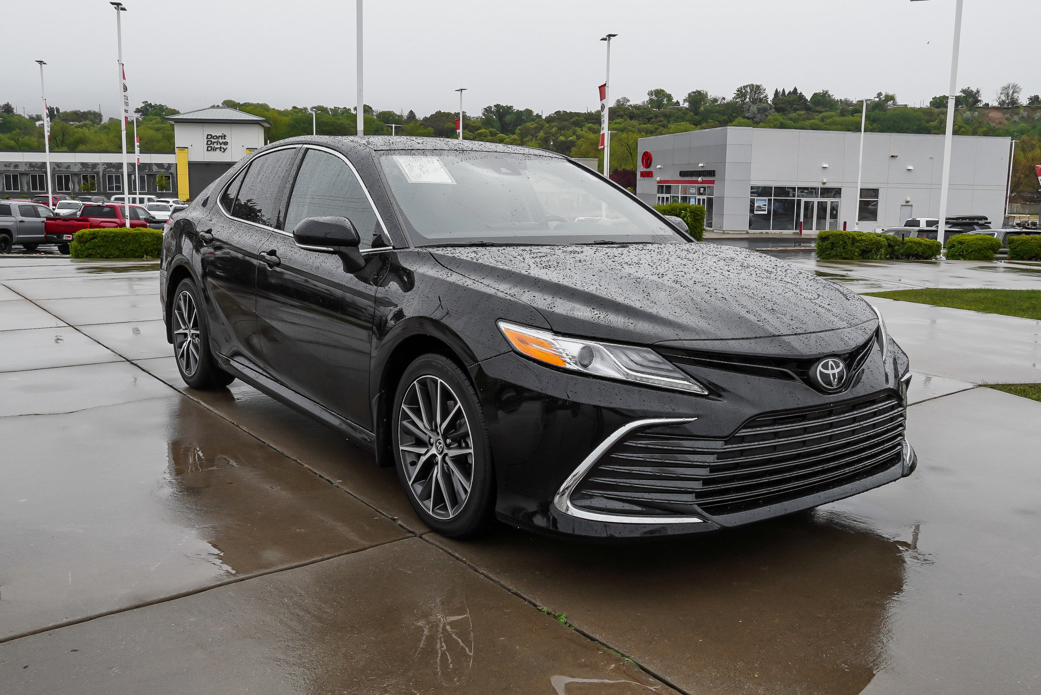 Certified 2021 Toyota Camry XLE AWD/4WD image 2