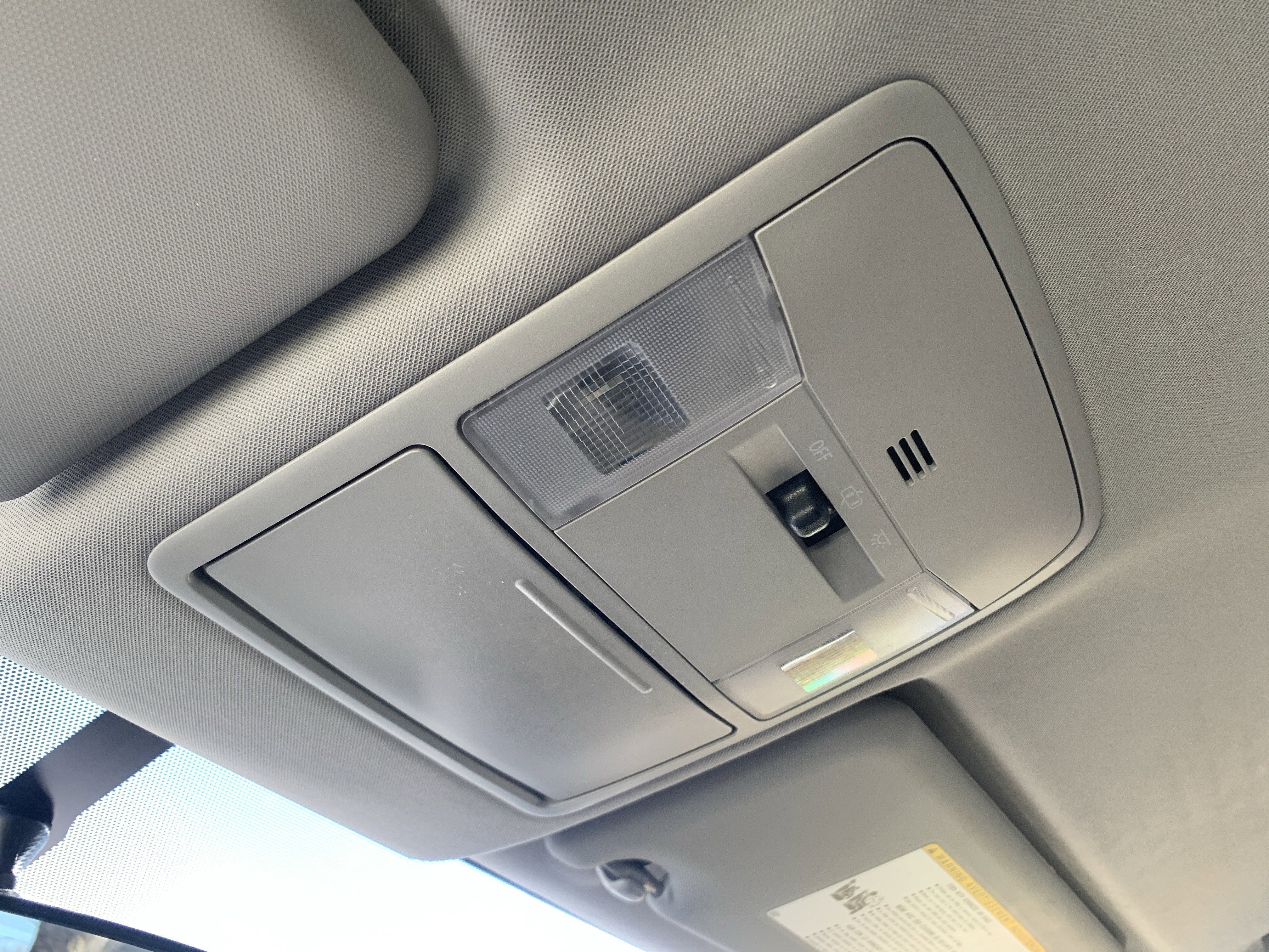 Used 2016 Toyota RAV4 LE image 28