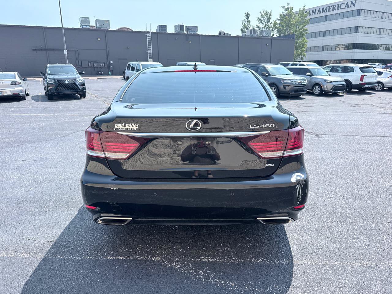 Used 2014 Lexus LS 460 AWD w/ Comfort Package image 4