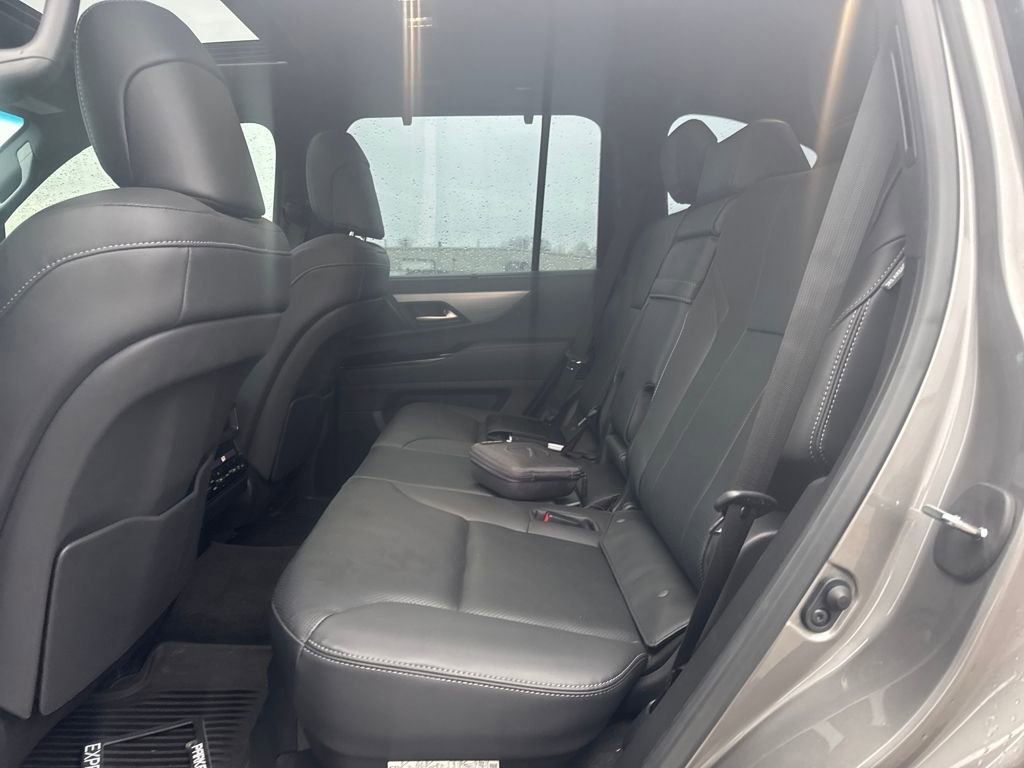 Used 2024 Lexus LX 600 F Sport image 15