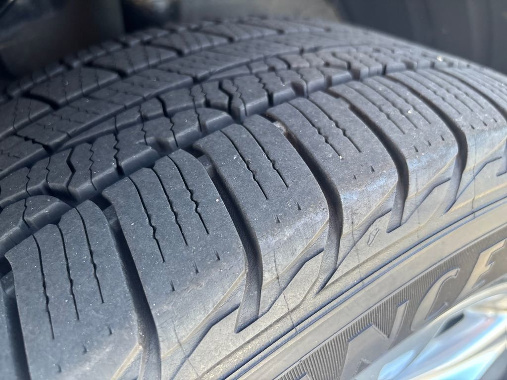 Certified 2018 Toyota Highlander Limited AWD/4WD image 33