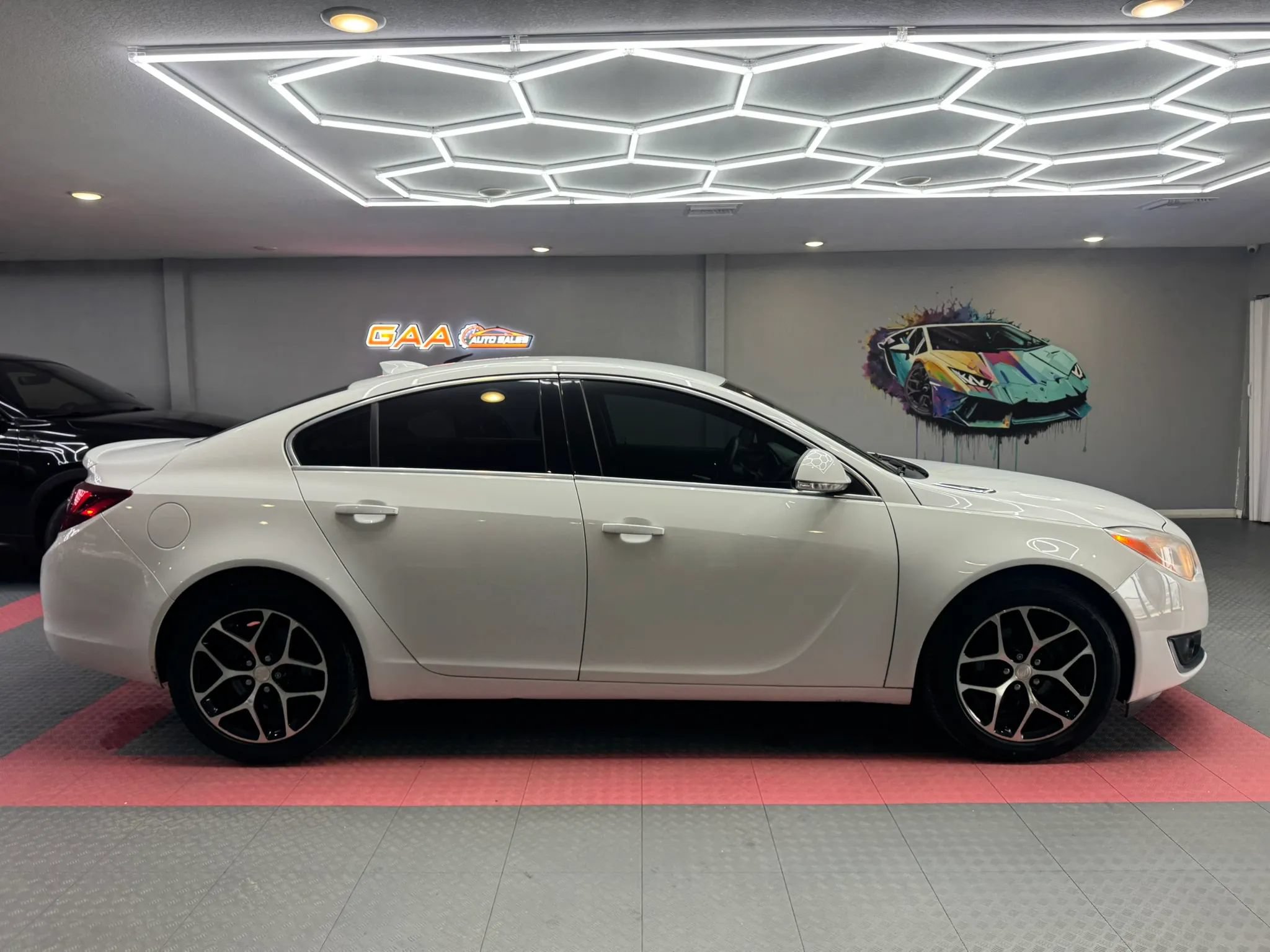 Used 2017 Buick Regal Sport Touring FWD image 8