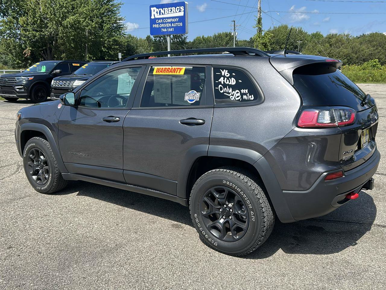 Used 2022 Jeep Cherokee Trailhawk w/ Sun, Sound & Nav Group AWD/4WD image 2