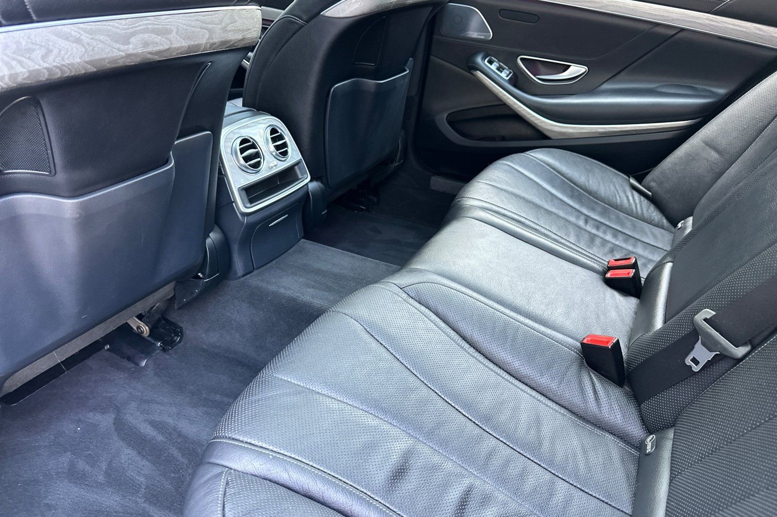 Used 2016 Mercedes-Benz S 550 Sedan image 14