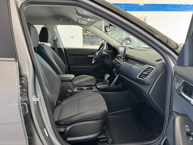 Used 2023 Kia Seltos S FWD image 14