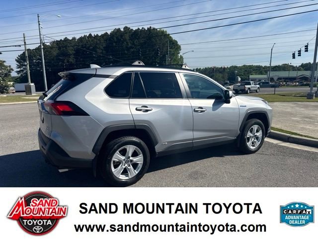 Used 2019 Toyota RAV4 LE AWD/4WD image 3