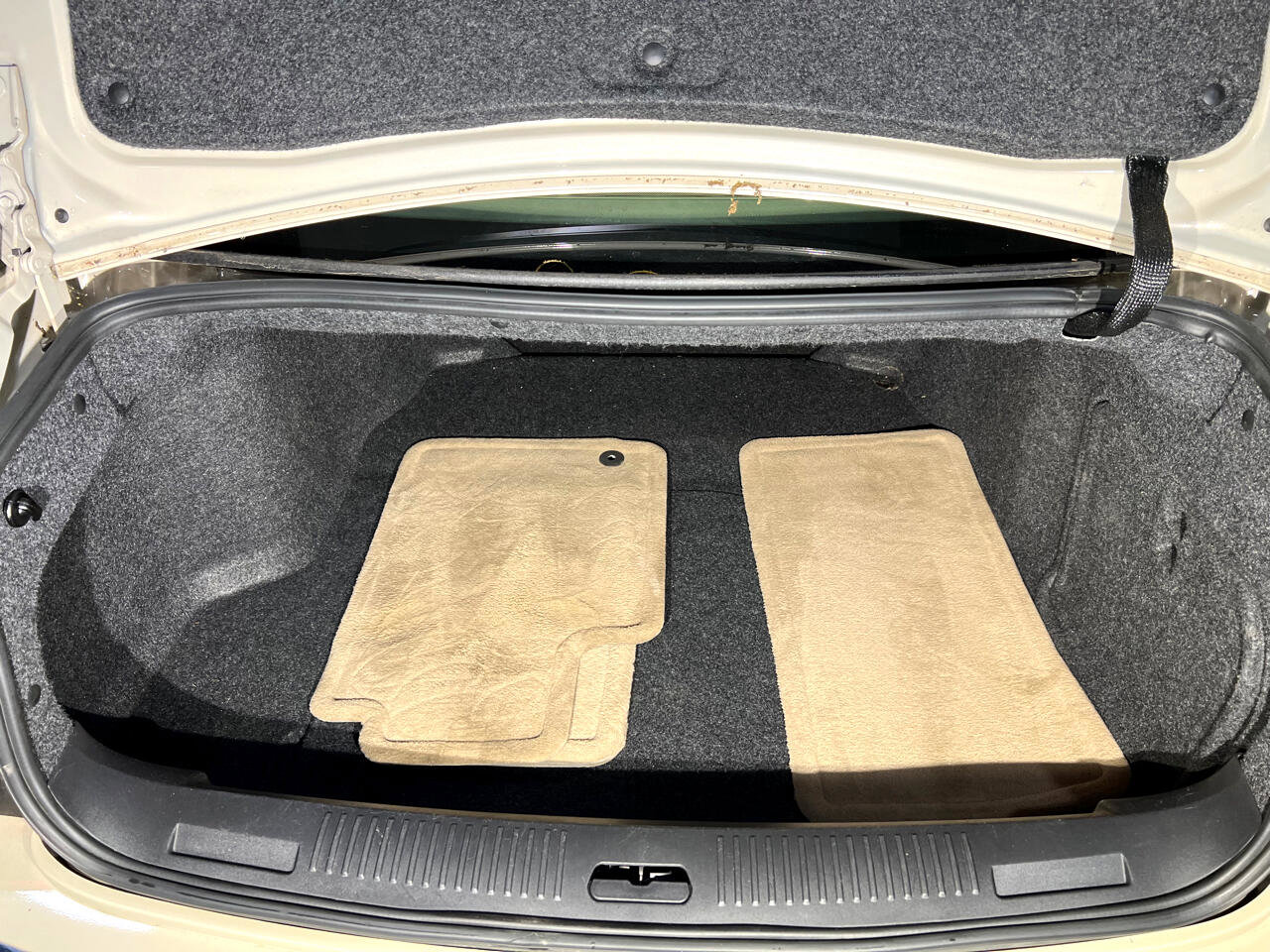 Used 2011 Cadillac CTS Premium image 21