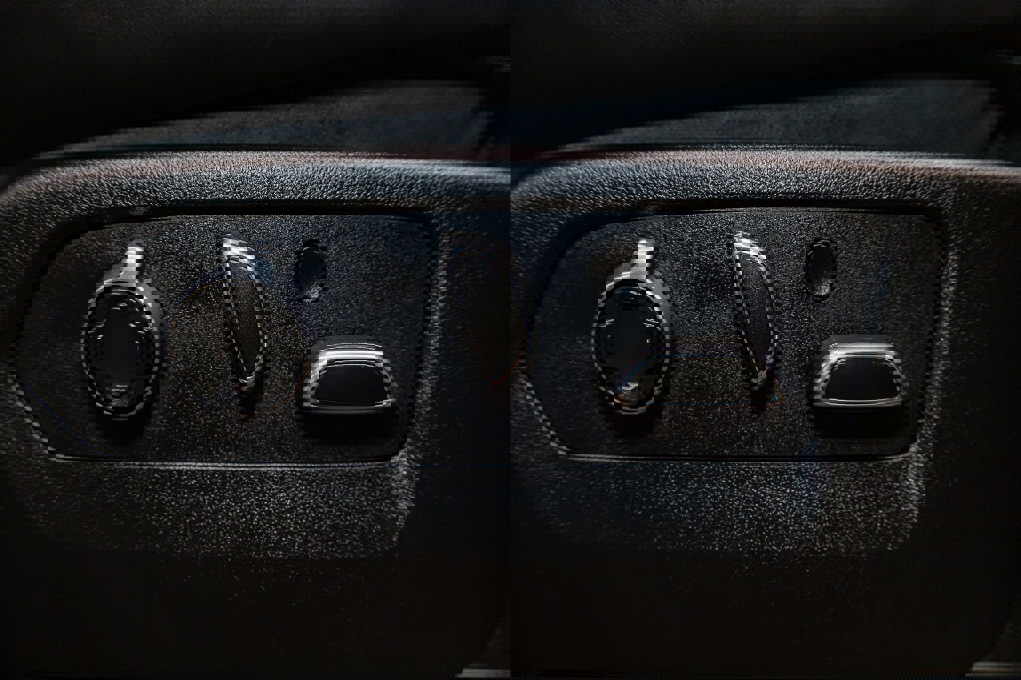 Used 2025 Cadillac Escalade V image 31