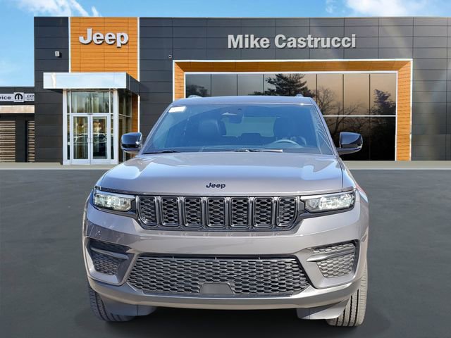 New 2025 Jeep Grand Cherokee Altitude image 2