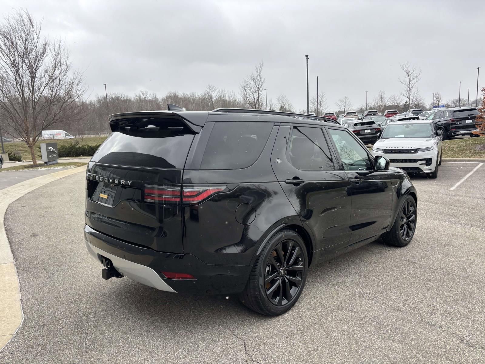 New 2026 Land Rover Discovery Limited Edition AWD/4WD image 5