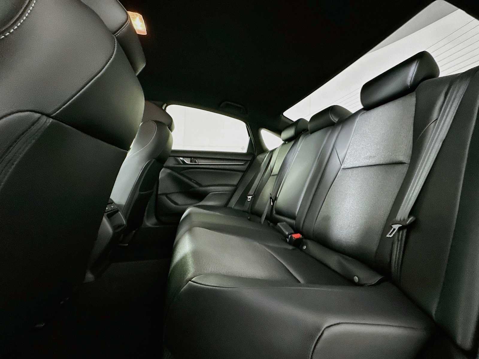 Used 2021 Honda Accord Sport image 21