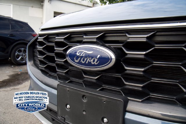 Certified 2025 Ford Escape ST-Line FWD image 8