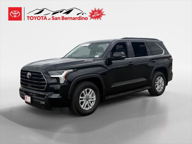 Certified 2025 Toyota Sequoia SR5 AWD/4WD image 1