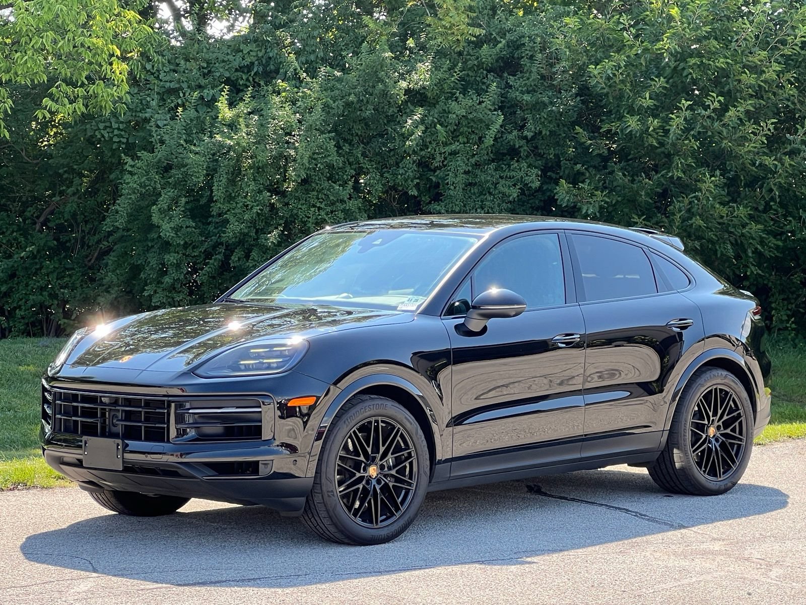 Certified 2024 Porsche Cayenne Coupe AWD/4WD video 1