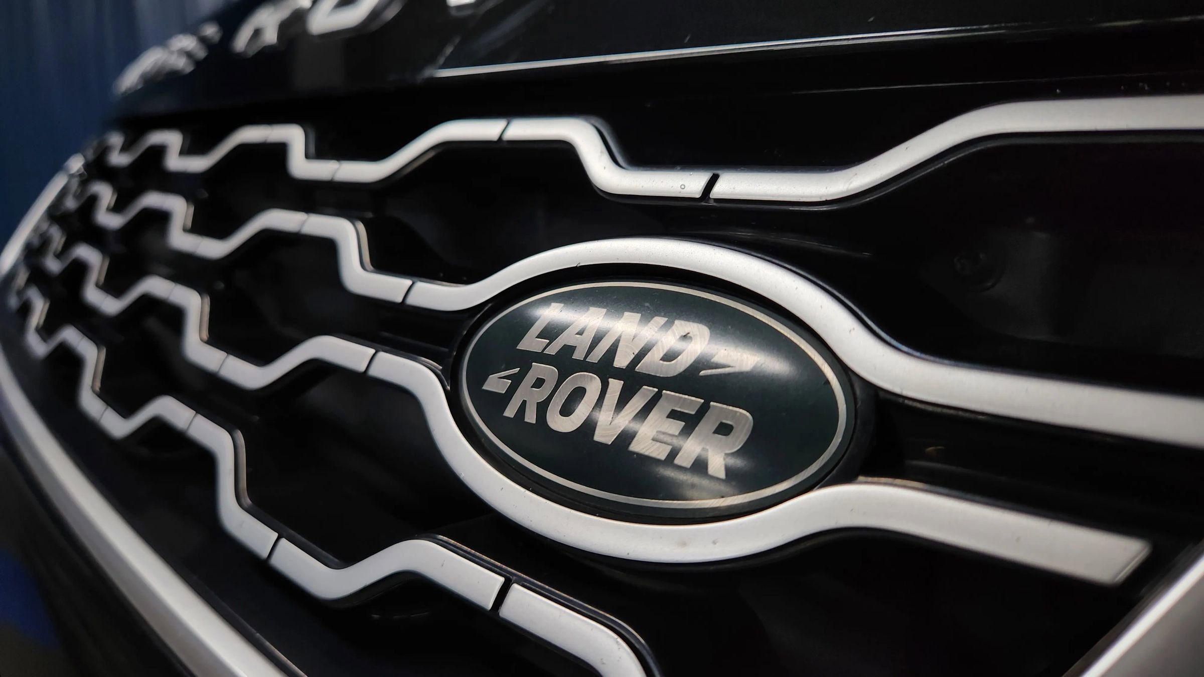 Used 2020 Land Rover Range Rover Evoque SE image 46