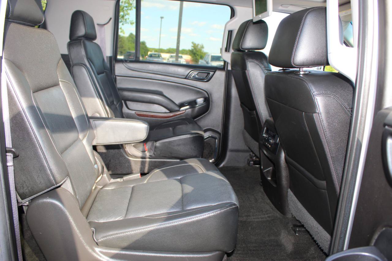 Used 2017 GMC Yukon XL SLT w/ Open Road Package AWD/4WD image 22