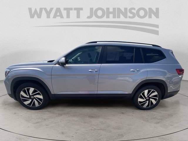 Used 2025 Volkswagen Atlas SE FWD image 4