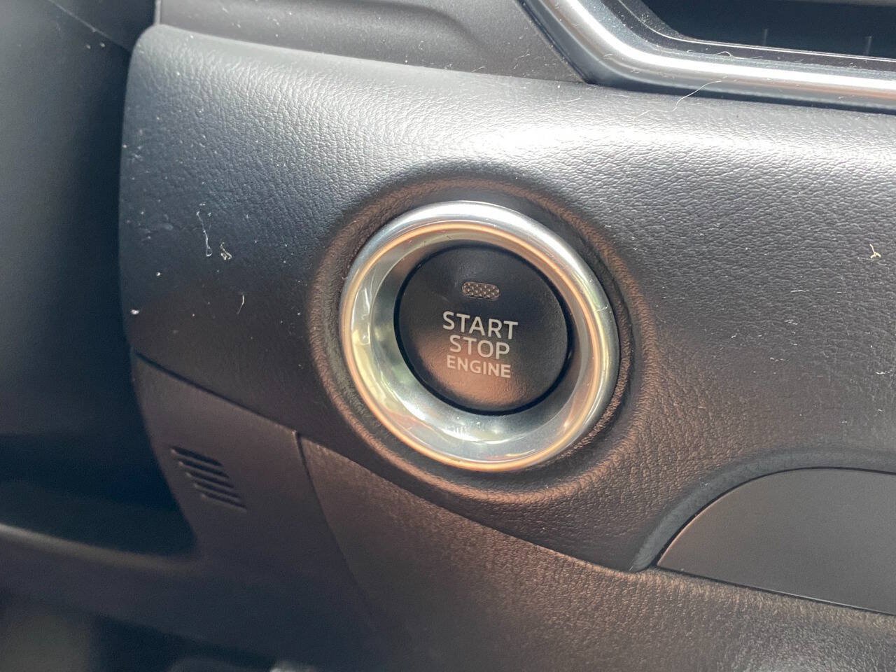 Used 2019 MAZDA CX-5 Touring FWD image 19