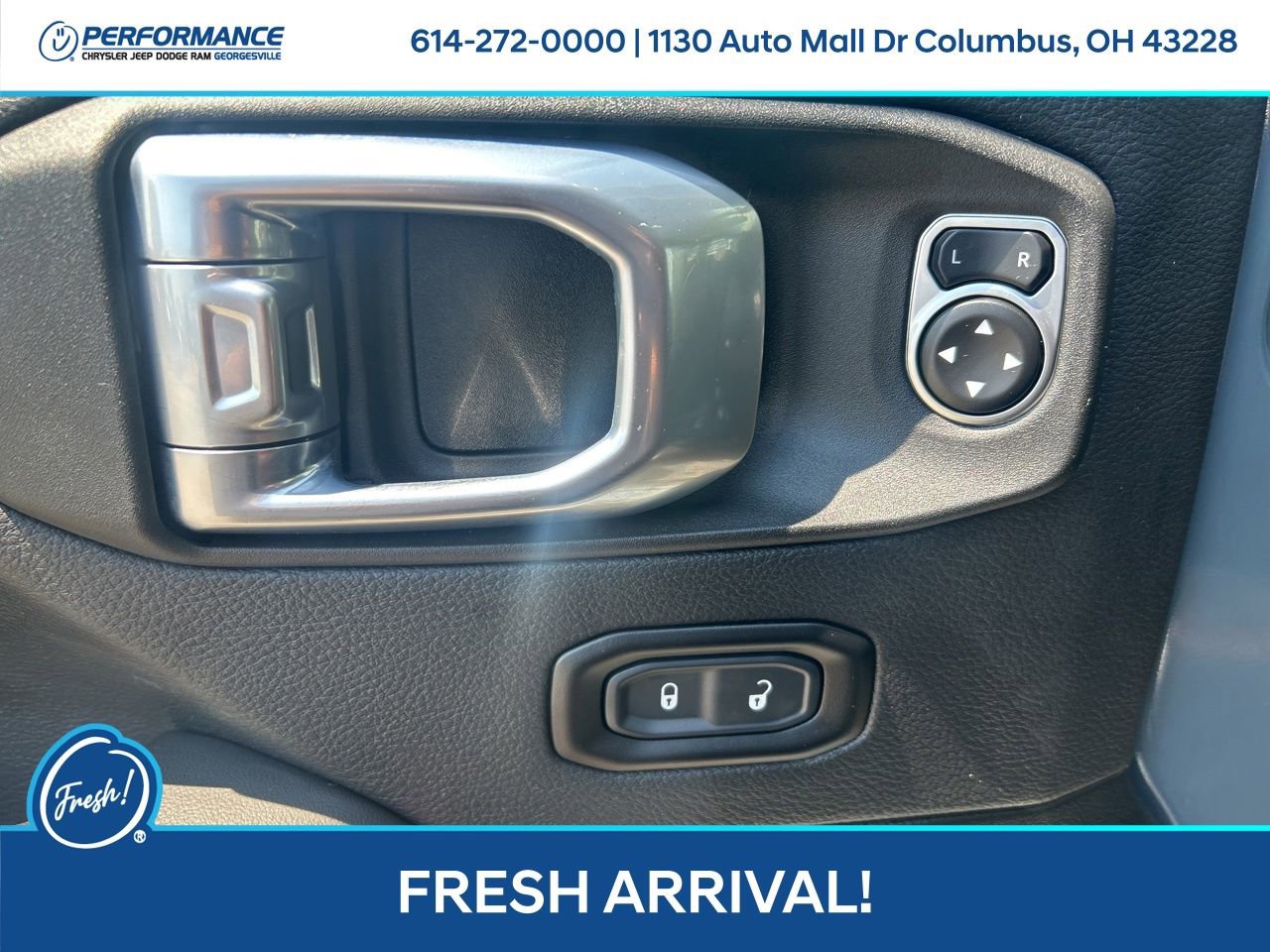 Used 2025 Jeep Wrangler Unlimited Rubicon AWD/4WD image 16