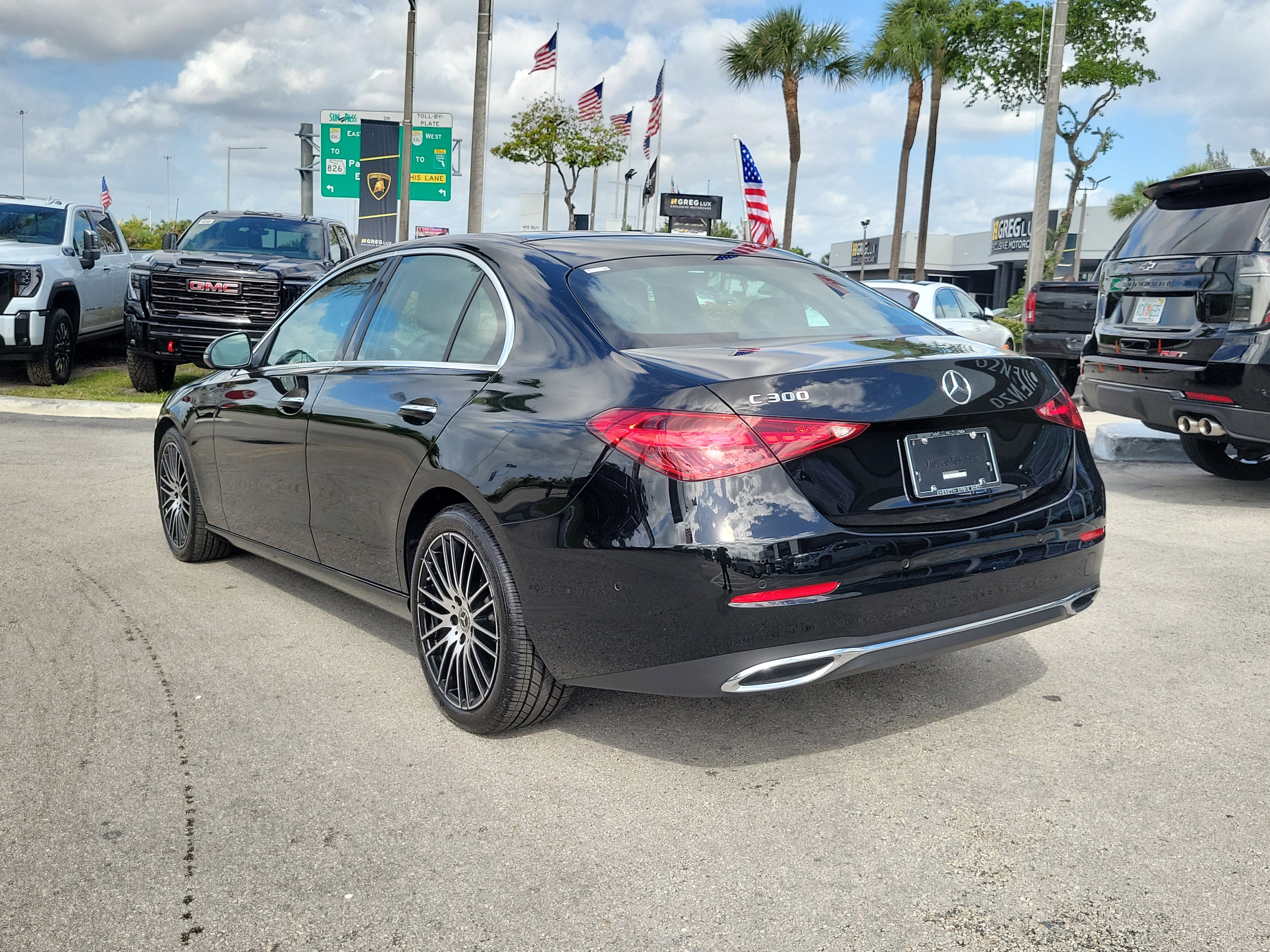 Used 2025 Mercedes-Benz C 300 Sedan image 7