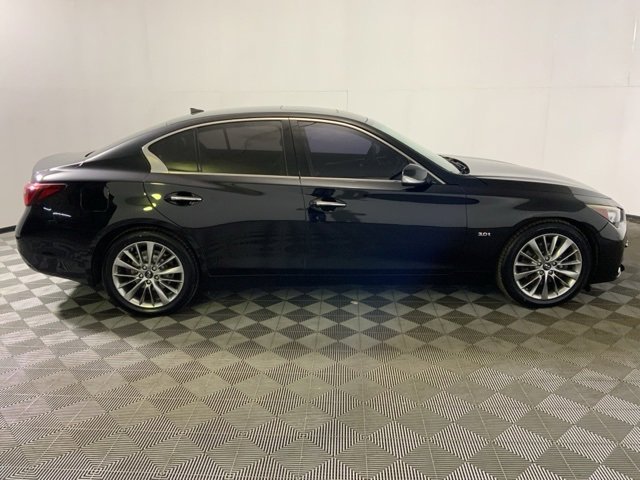 Used 2019 INFINITI Q50 Luxe w/ Essential Package (3.0T Luxe) image 9