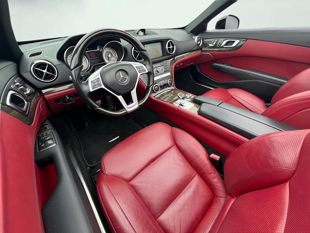 Used 2014 Mercedes-Benz SL 550 w/ Driver Assistance Package image 15