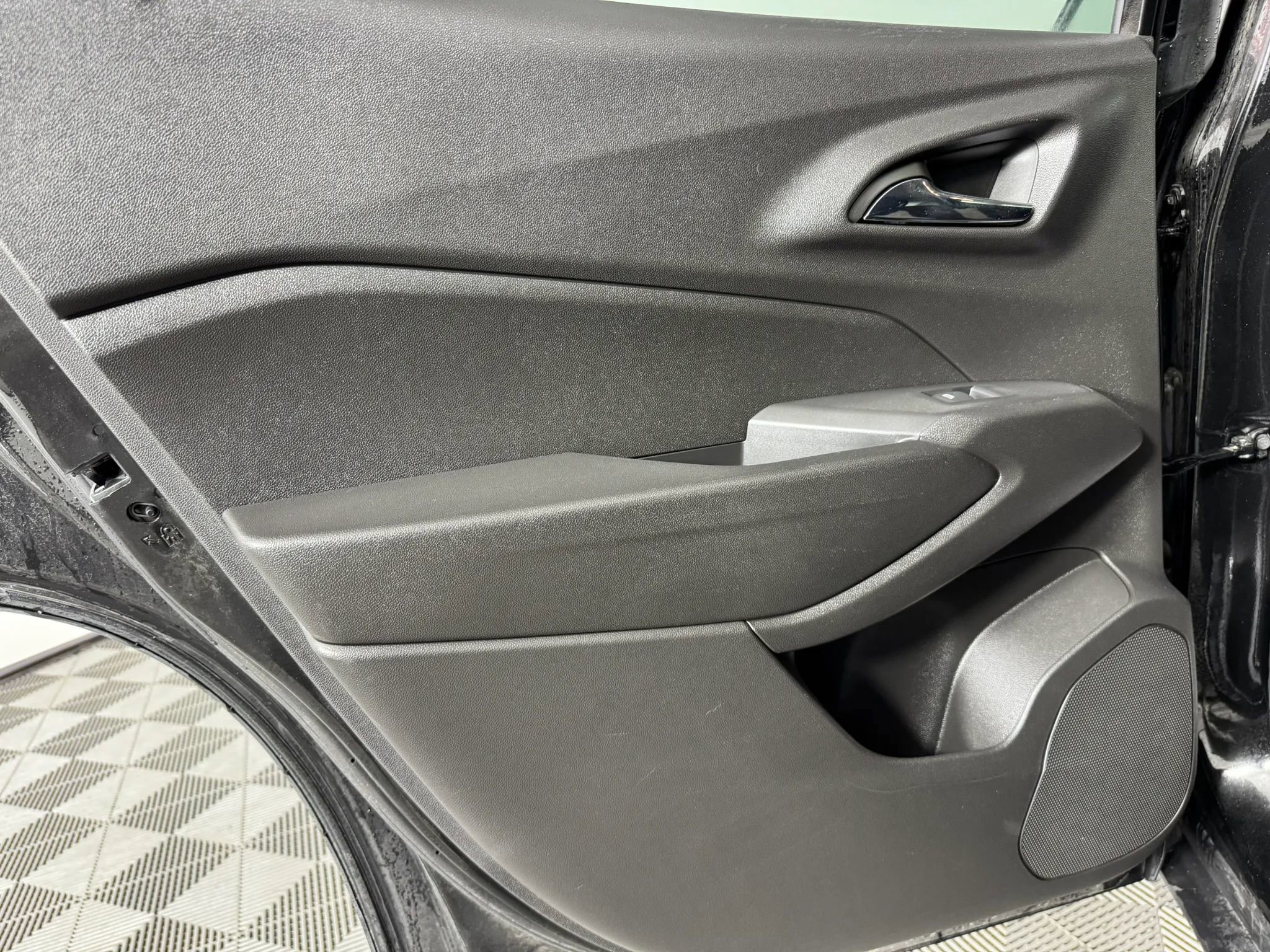 Used 2024 Chevrolet Trax LS w/ Driver Confidence Package image 39