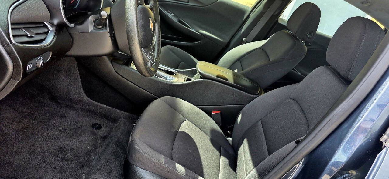 Used 2020 Chevrolet Malibu LT FWD image 11