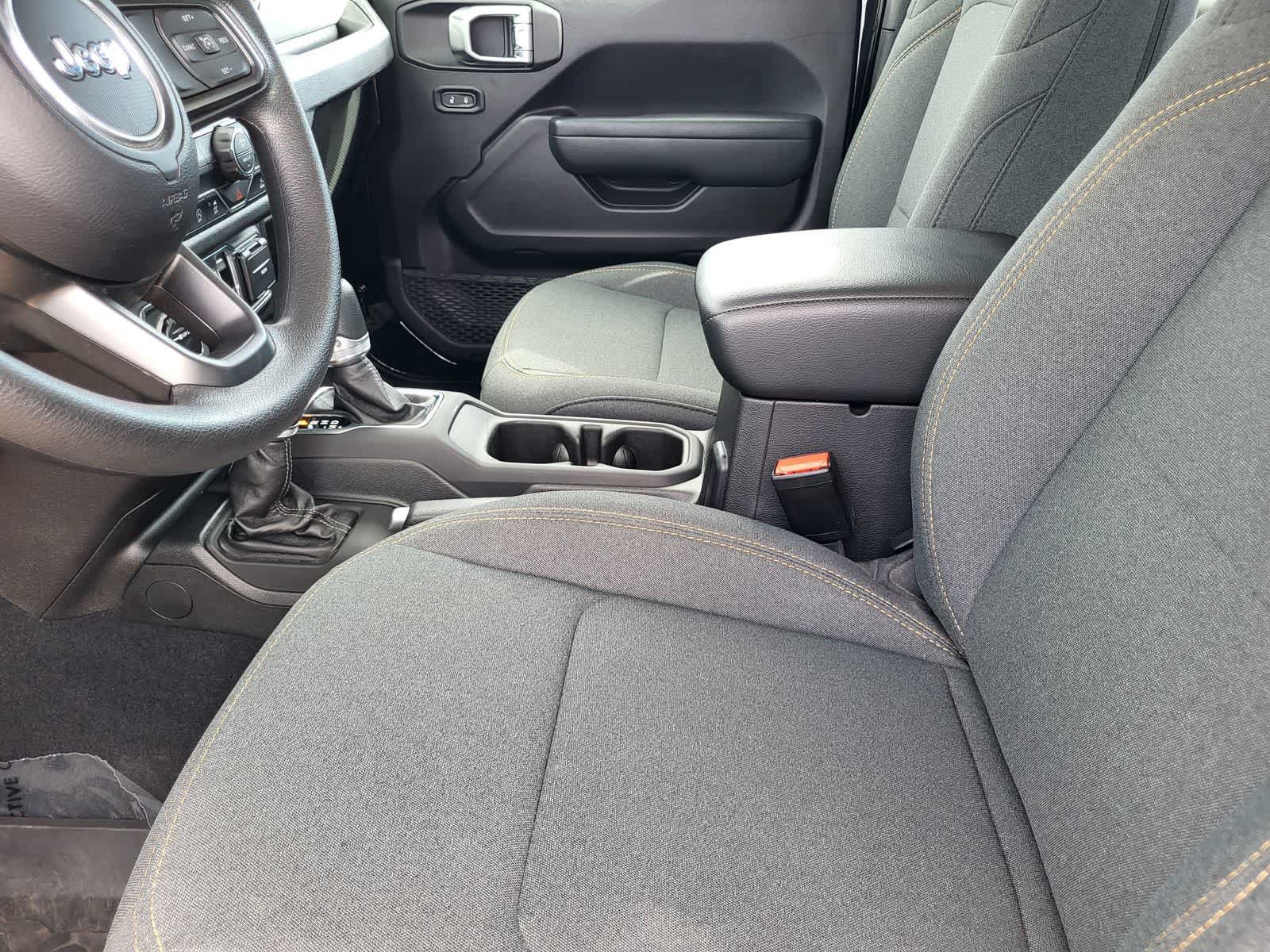 Used 2025 Jeep Gladiator Sport AWD/4WD image 25